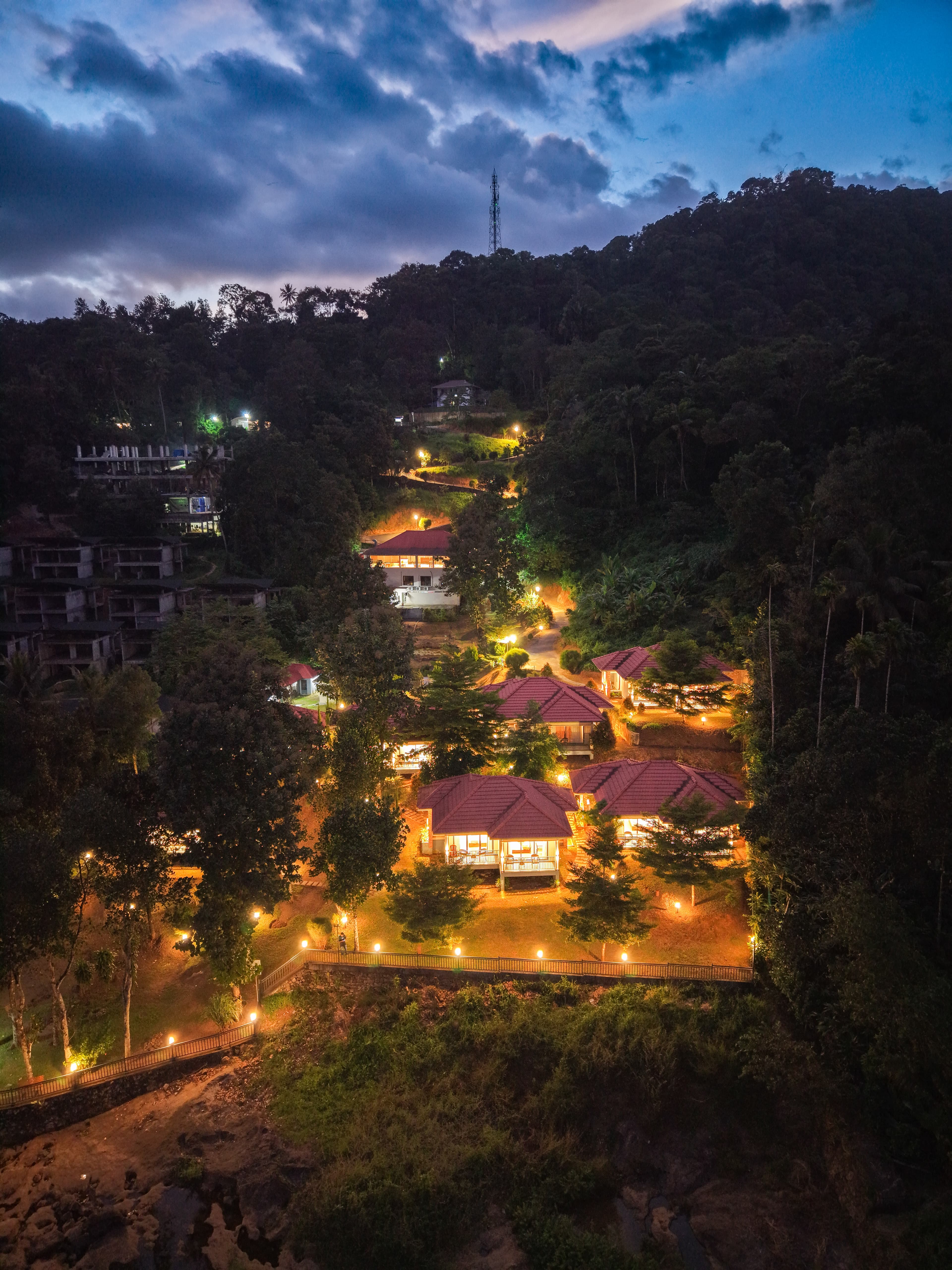 Your Munnar Escape Awaits